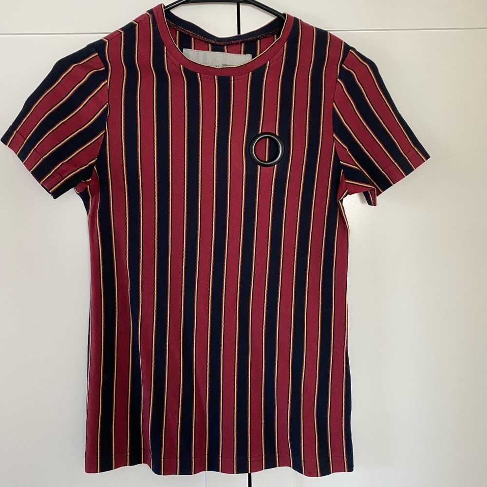 Red and black striped shirt sleeve top